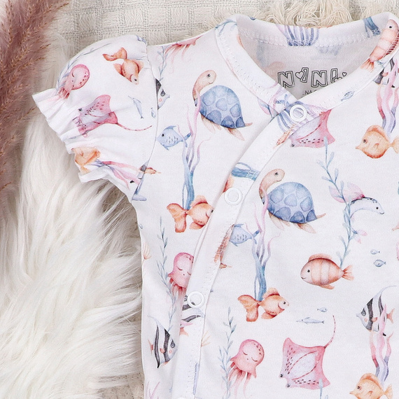 ABN-5473 Боди с плик Underwater World Nini – органичен памук, къс ръкав