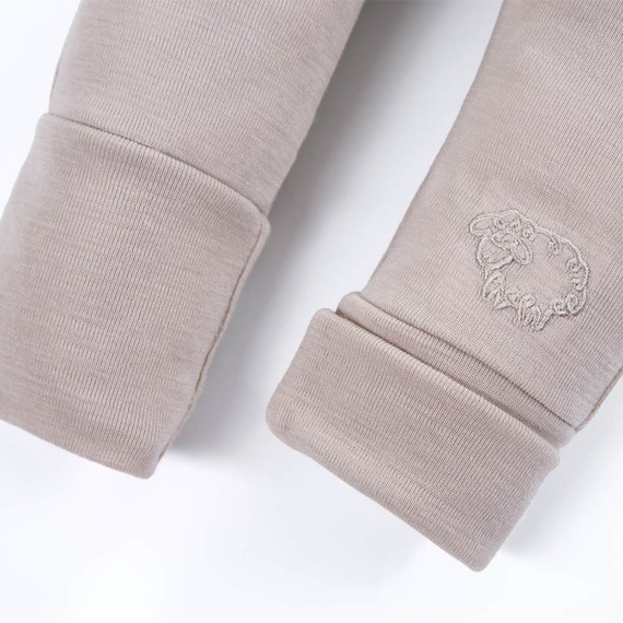 Мериносов клин от мериносова вълна Eevi - бежов