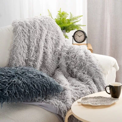 Одеяло Adore, рошаво, пухкаво покривало, европердета, сребристо