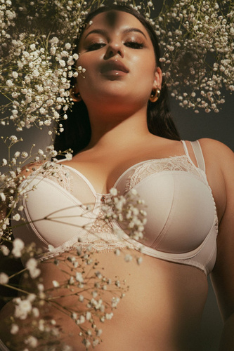 2163 Полумек сутиен AVA с пудра, полуподплатен, елегантен сутиен с дантела