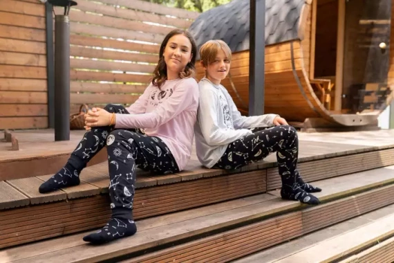 Umbra Пижама за момичета, дълъг ръкав и панталон Италианска мода - сьомга/принт