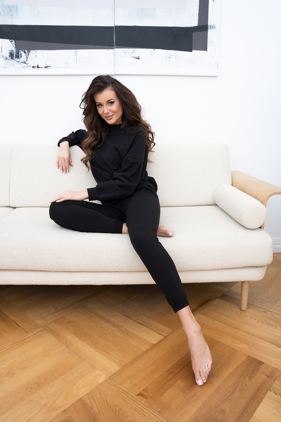 Parma Дамски комплект с дълъг ръкав и панталон Италианска мода - черен