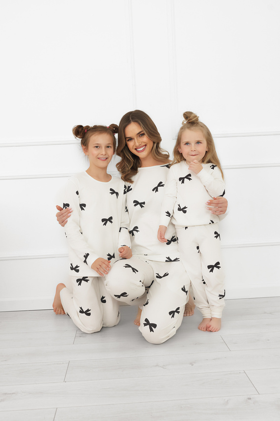 Пижама за момичета Figaro - екрю, памук, дълги ръкави и панталони Италианска мода 