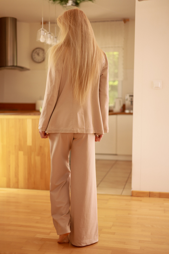 Emi - елегантно дамско яке, 95% памук 5% еластан | Полска марка Mirale - бежово