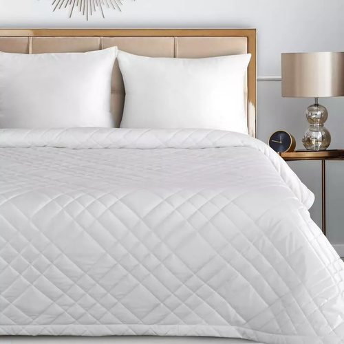 Ria 6 Декоративно кадифено кувертюра европердета бяло