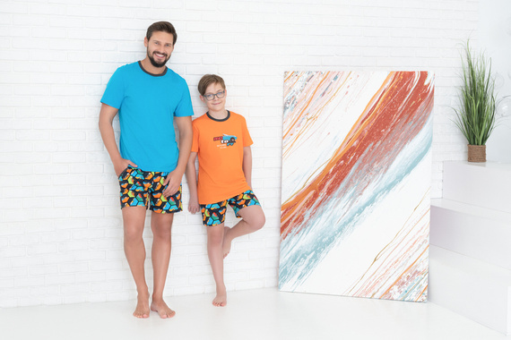 Comics Момчешка пижама с къс ръкав, панталон Италианска мода - оранжево/принт