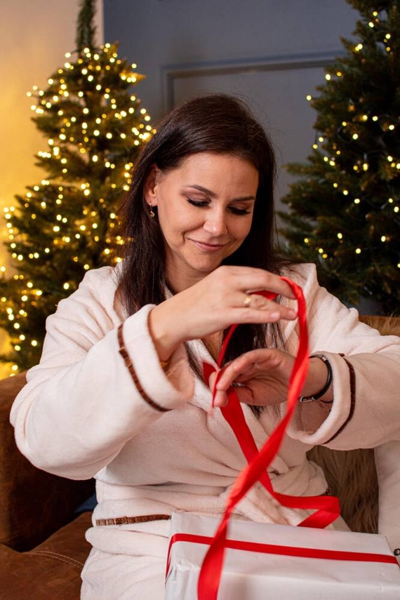 717 Дамски къс тоалет Serena - екрю