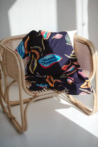 Бамбуков повивал Tropical Navy Milk&Love