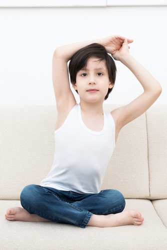 Жилетка Tomi за момчета, широко рамо Италианска мода - бяла 