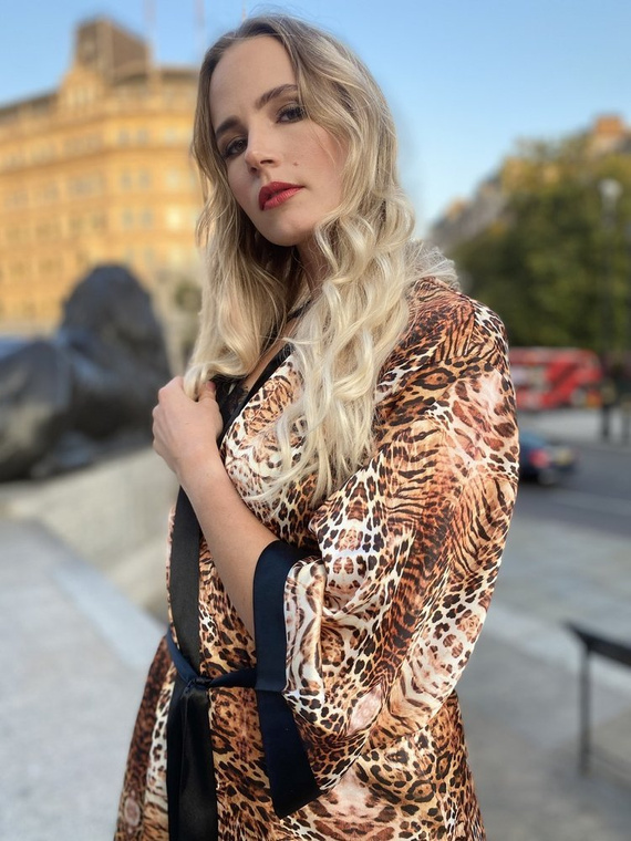 417 Valentina дамски халат Forex - бежов