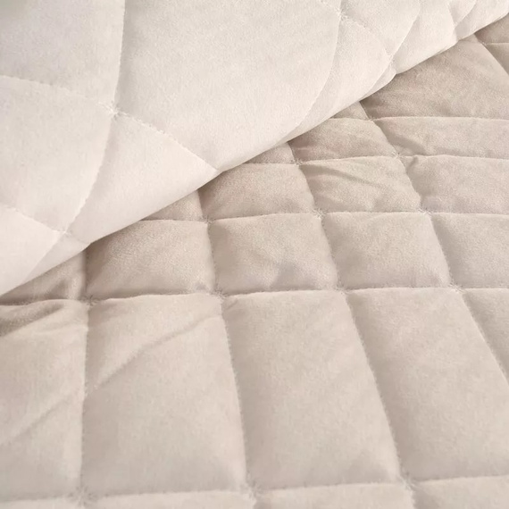 Ria 6 Декоративно кадифено покривало Европердета кремаво