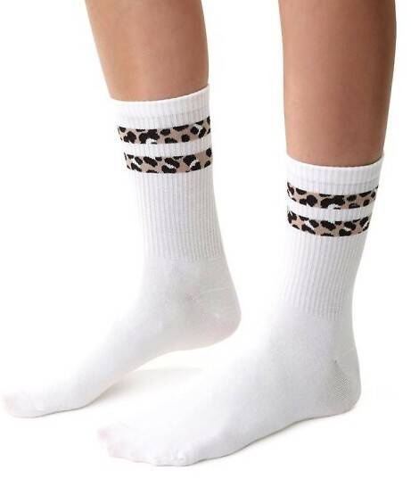 арт.099 Дамски чорапи Steven - бели 048