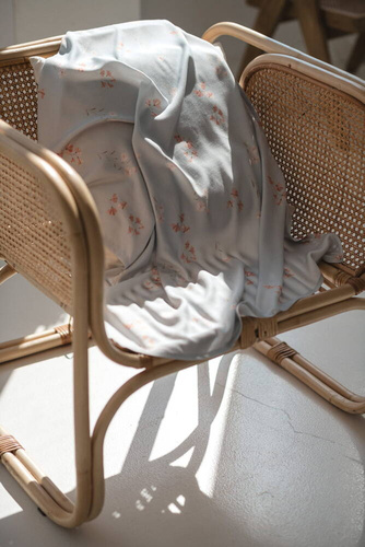 Цветя върху бамбуково повиване Blue Milk&Love