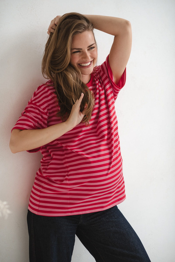 Тениска за бременност и кърмене Mamahood Milk&Love, червено и розово райе – удобна и стилна