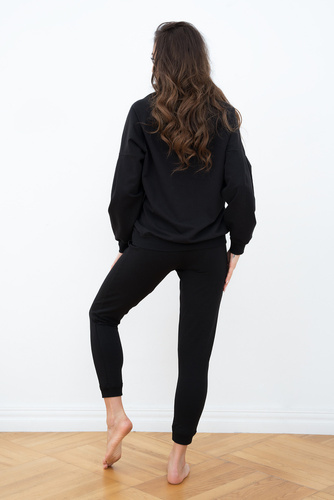 Parma Дамски комплект с дълъг ръкав и панталон Италианска мода - черен