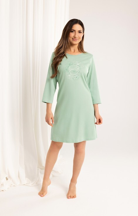 163 Зелена памучна нощница Regina – 3/4 ръкав, щампа, над коляното