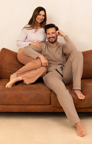 715 Дамска бежова пижама Regina - памучна тениска на райе с джоб