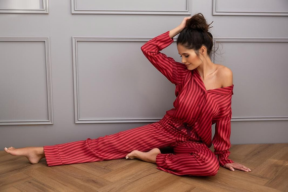 Дамска пижама Rosemary Sensis - вискоза, с цип, на райета