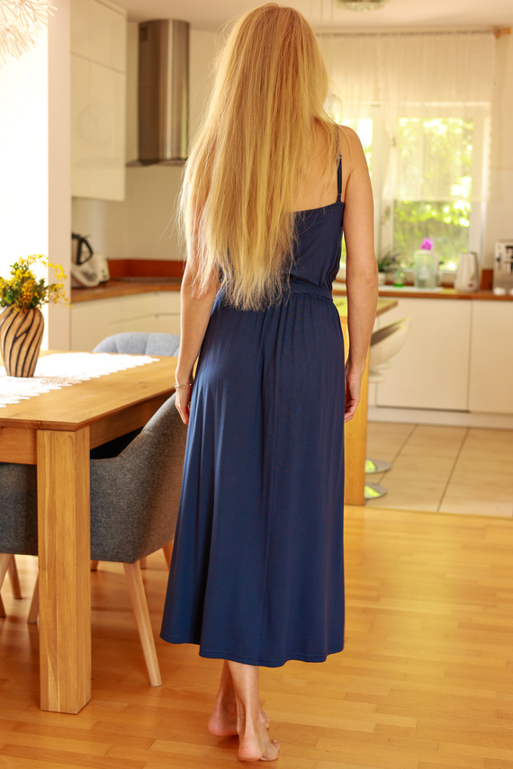 Grace Mirale – Дълга рокля от вискоза с цепка | Полско производство - тъмносиньо