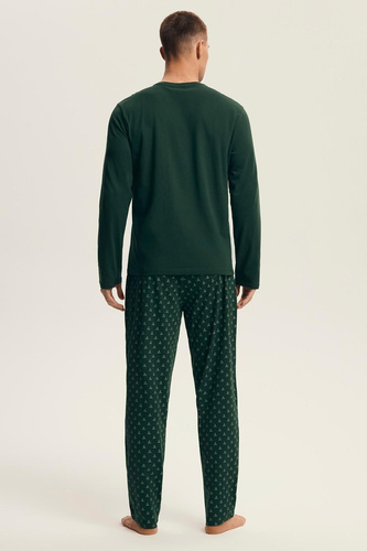Зелена мъжка пижама Henderson Core 43478 Lush – памук, дълги ръкави, елегантна опаковка