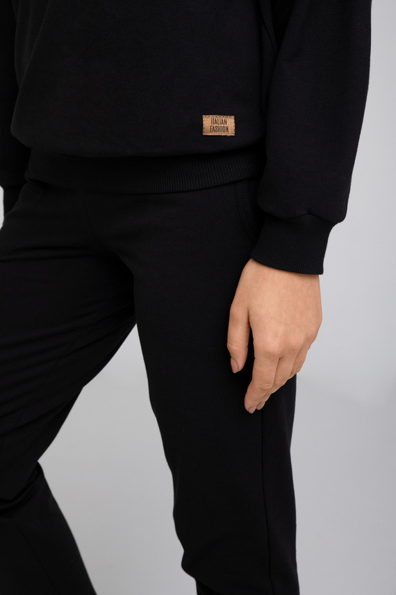 Parma Дамски комплект с дълъг ръкав и панталон Италианска мода - черен