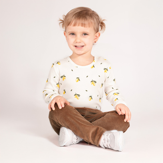 212283 Велурен панталон Tola Nicol - бежов