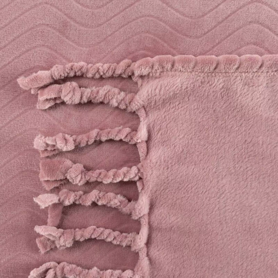 Ема Кувертюра с ресни европердета пудра