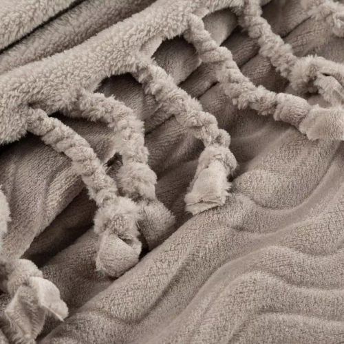 Ема Кувертюра с ресни еврозавеси бежово