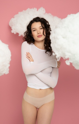 Mousse Classic Julimex - бежови - безшевни дамски бикини, ултра леки, невидими под дрехите