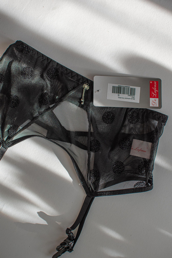 741 Йоланда колан за жартиери De Lafense- черен