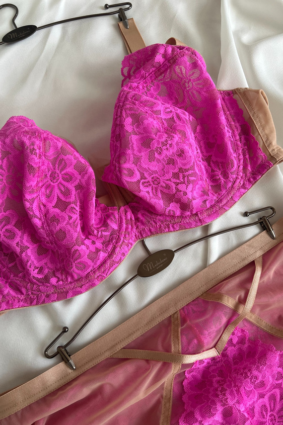 Mediolano Crazy Pink 19249 Сутиен Soft за голям бюст в розова дантела