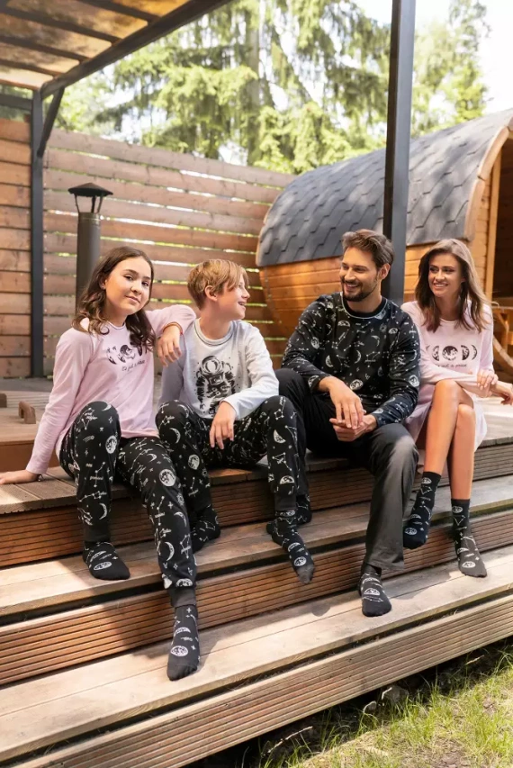 Umbra Пижама за момичета, дълъг ръкав и панталон Италианска мода - сьомга/принт