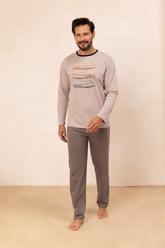 Regina 492 beige – мъжка памучна пижама с дълъг ръкав класическа кройка