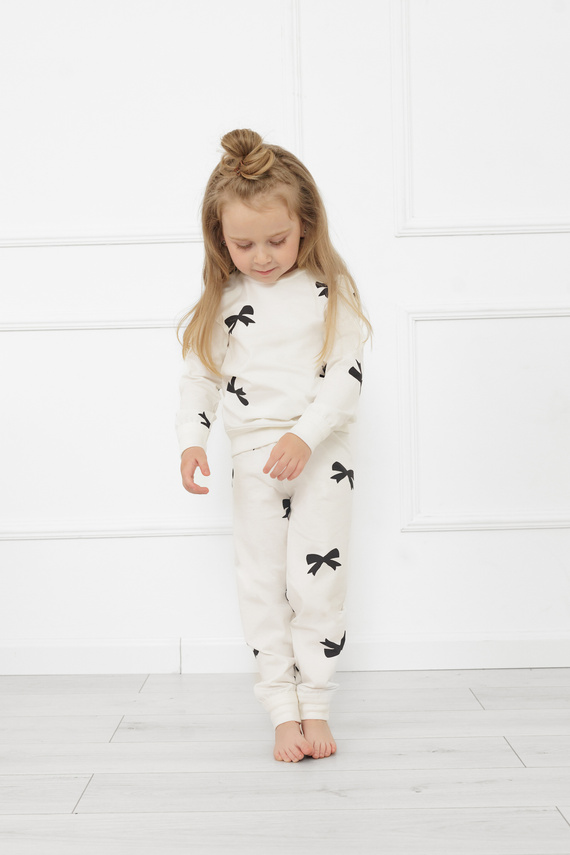 Пижама за момичета Figaro - екрю, памук, дълги ръкави и панталони Италианска мода 