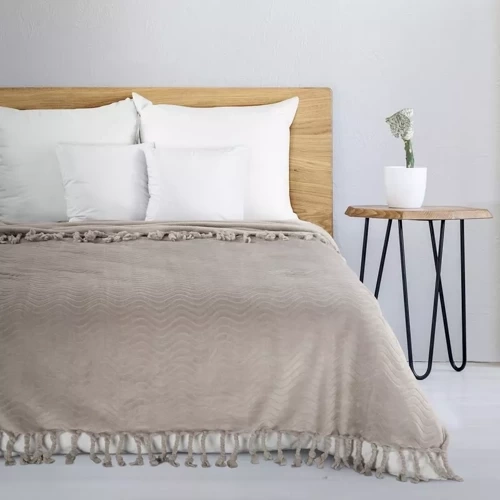 Ема Кувертюра с ресни еврозавеси бежово