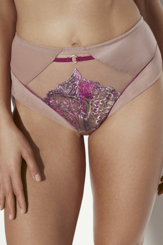 Дамски бикини Ava 2271 Nude/Wine – класически, с бродерия, с по-пълно покритие