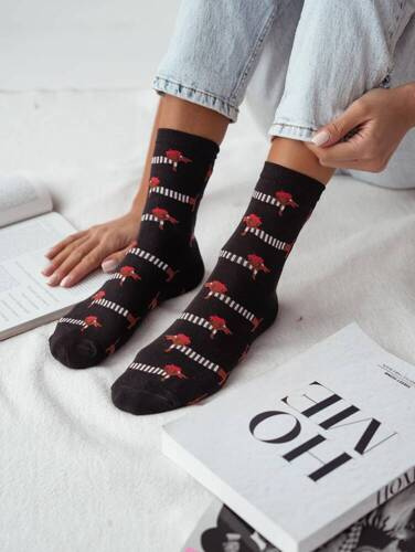 0200-141 Дамски чорапи Дакел Милена - черни