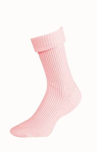 U84.139 Дамски вълнени чорапи на райе Wola - розови