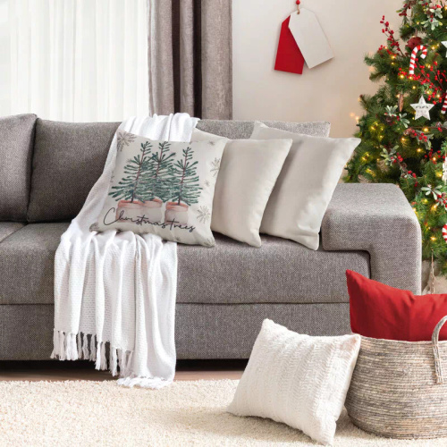 Глава 223 Коледна калъфка за възглавница Eurofirany – кремава със зелени елхички, декоративна