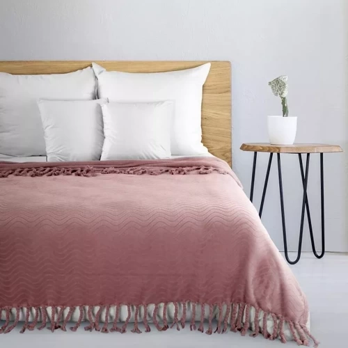 Ема Кувертюра с ресни европердета пудра