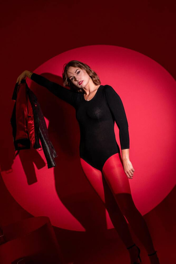 805 Chloe Дамско боди с дълъг ръкав от De Lafense - черно