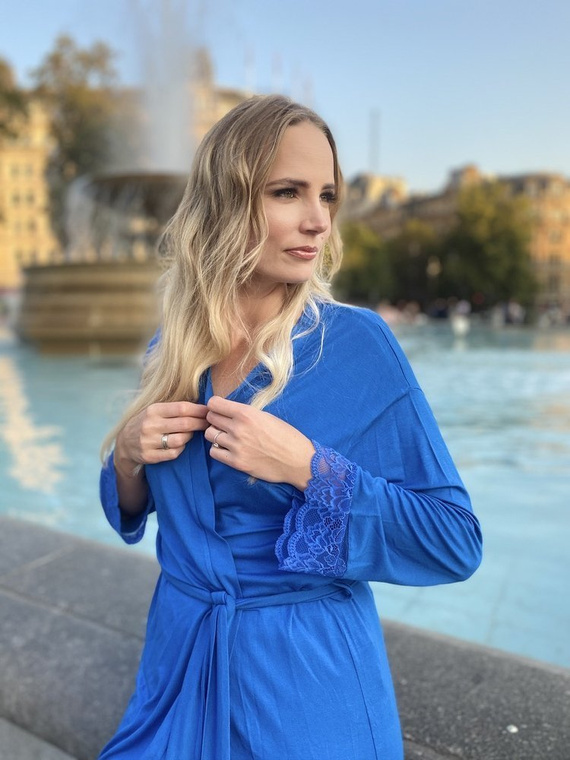 412 Dagmara Къс дамски халат Forex - метличина