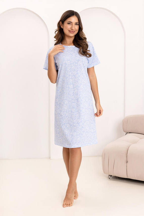 Нощна риза 169 Regina – бавовнена, с цветен принт, полуокръгло деколте | Елегантност и комфорт