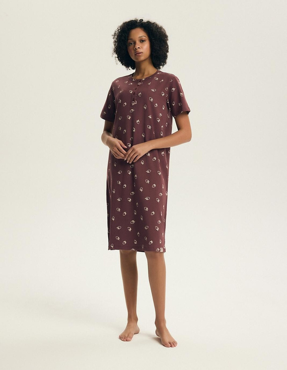 Нощница Henderson Evika 45304 – памучна, принт ягоди