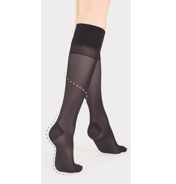 M 2103 Travel Firm Чорапи до коляното 40 den Fiore - черни